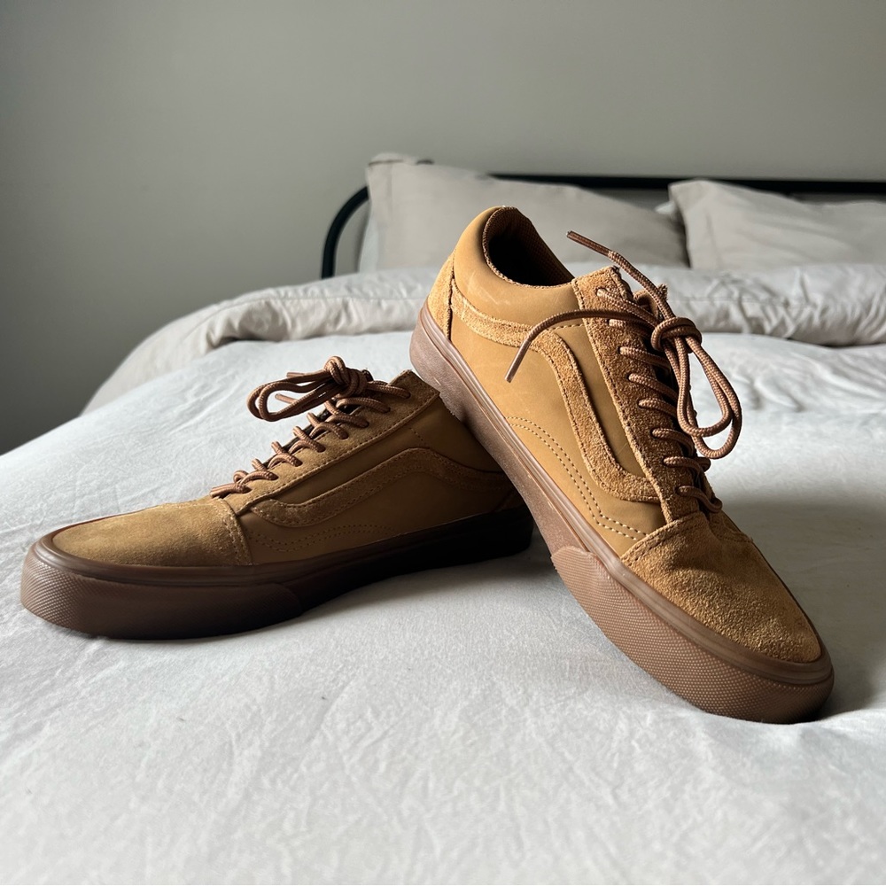 Brand: Vans Color: Tobacco Brow Style: Suede/Buck Size: US 8 Mens